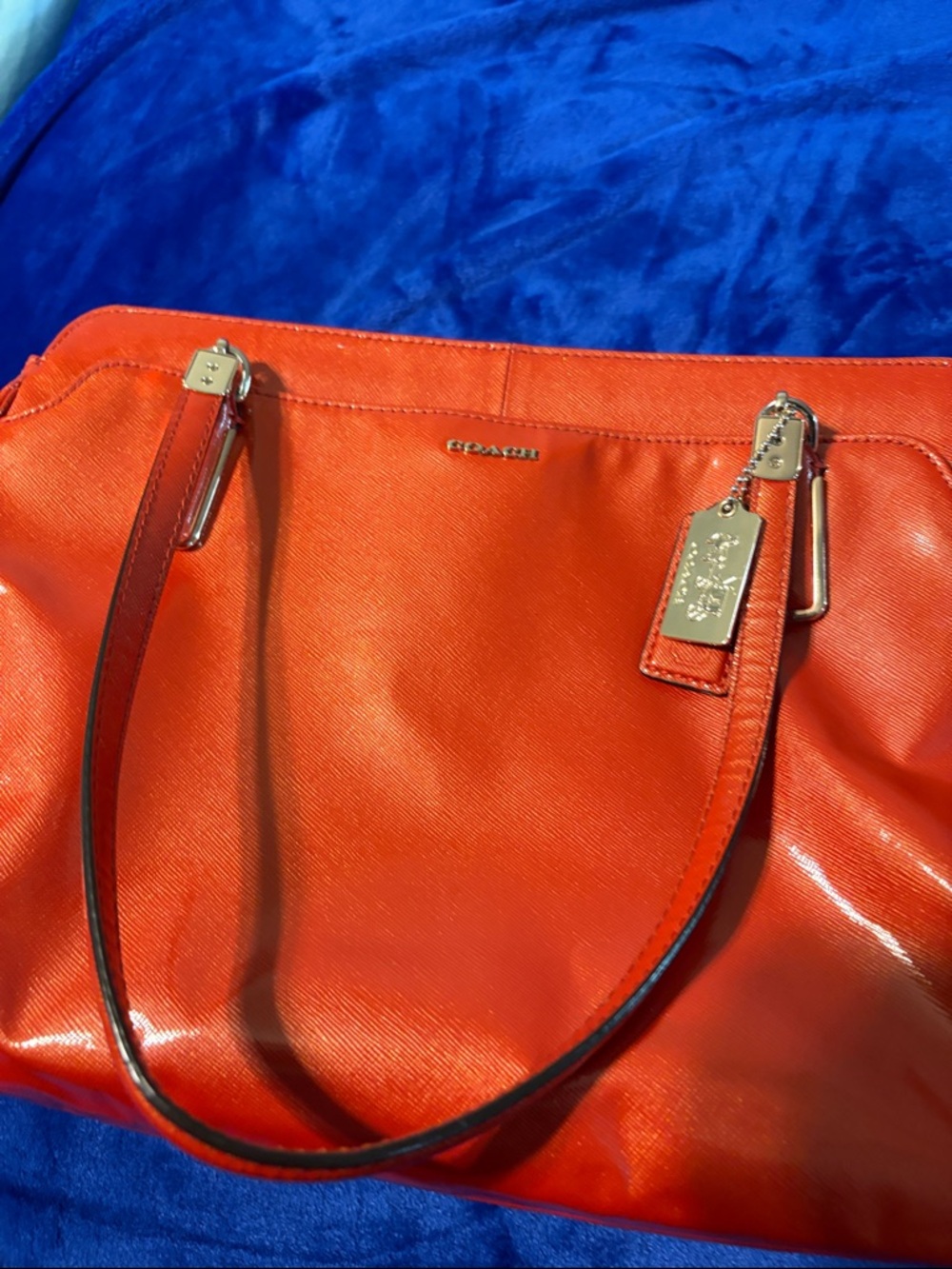 Coach Red Leather Shoulder Bag with Gold-Tone Hardware good condition - Picture 3 of 14